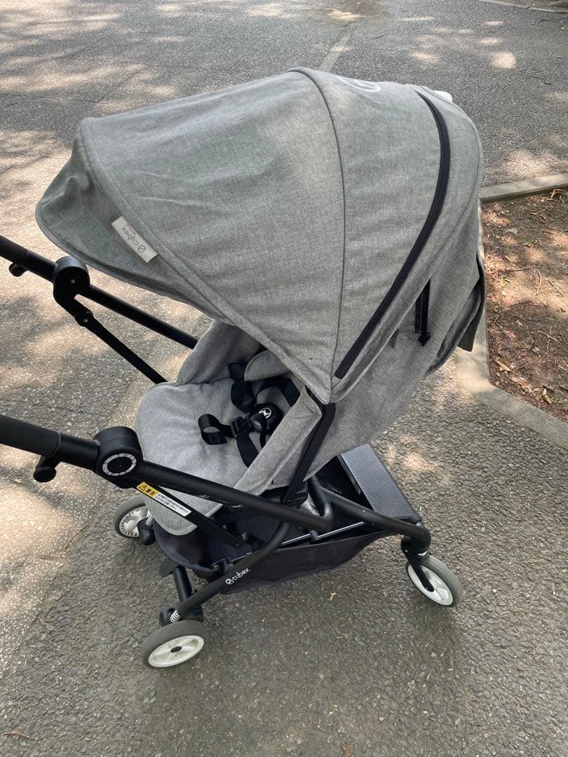 【みかこん】お値下げ中！Cybex EEZY S ツイスト 360度両面式