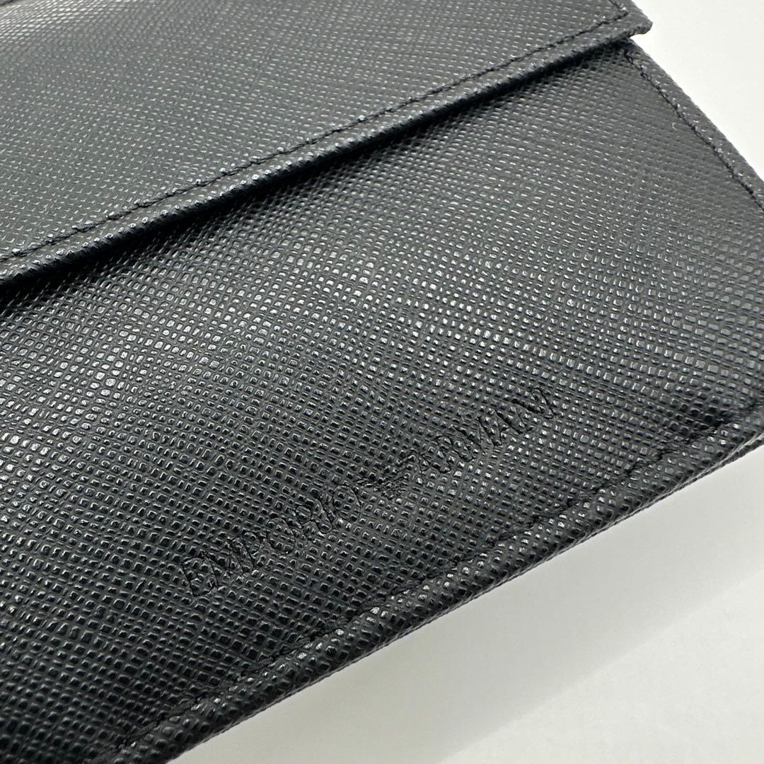 エンポリオ・アルマーニ(EMPORIO ARMANI) 2つ折り財布 ロゴ型押し
