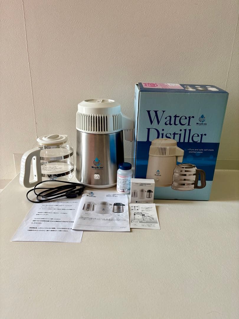 メガホーム社 蒸留水器とガラス容器