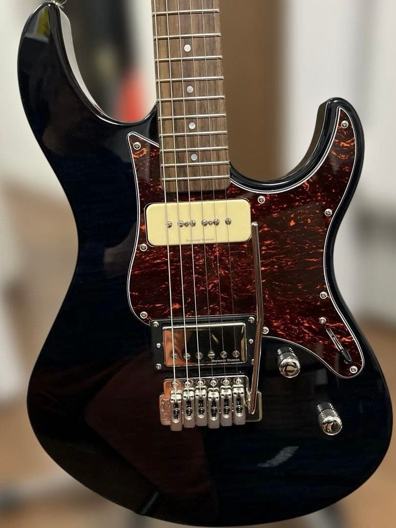 Yamaha PAC611VFM トランスルーセント・ブラック