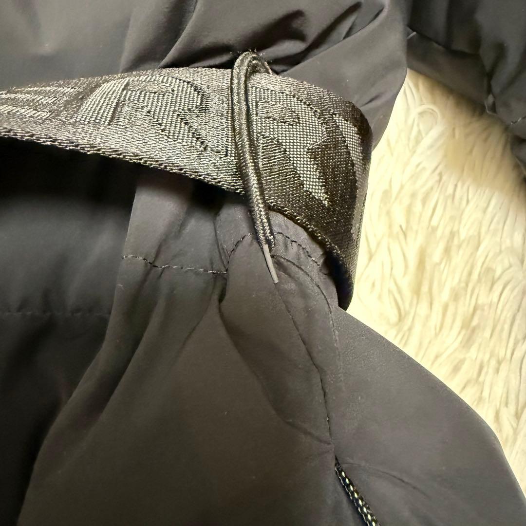 現行　BURBERRY LONDON ENGLAND ダウンコート　ベルト付