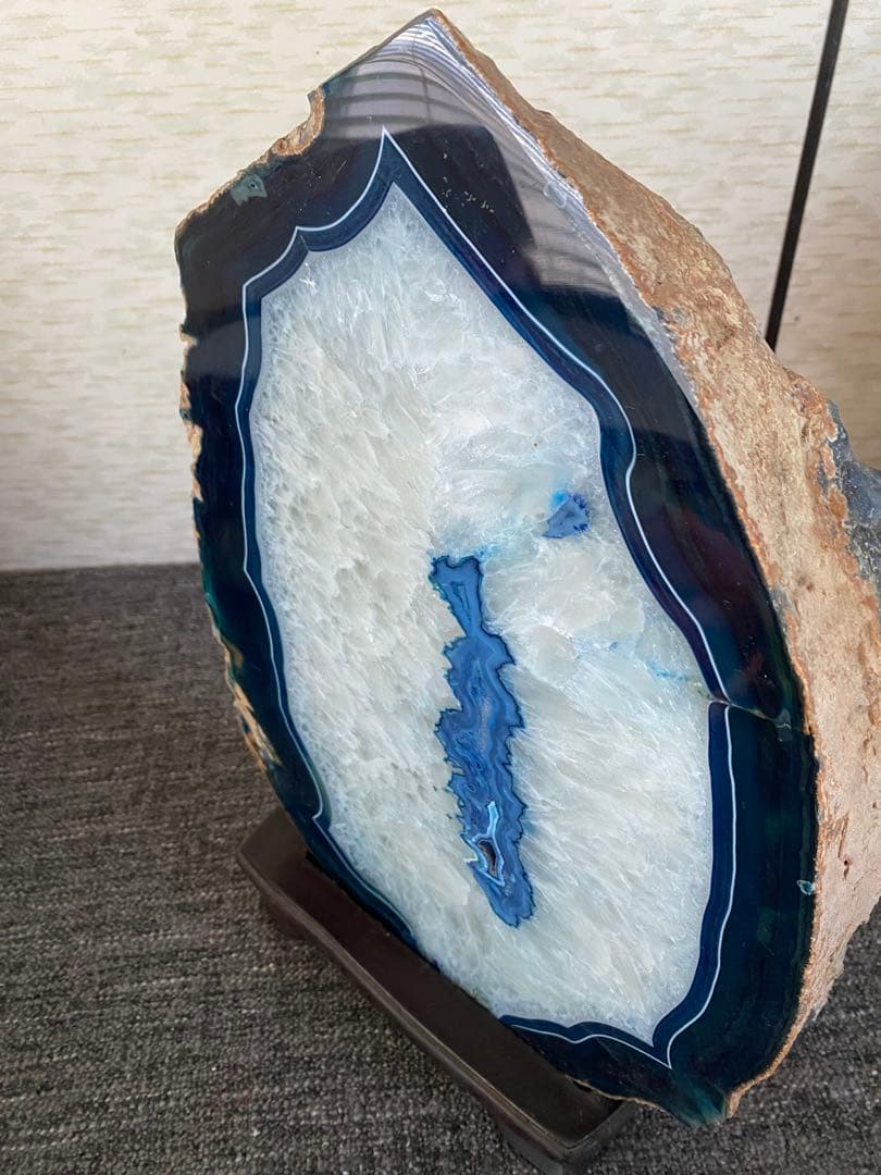 瑪瑙　パワーストーン　特大　天然石　台座付　ブルー　メノウ　水晶