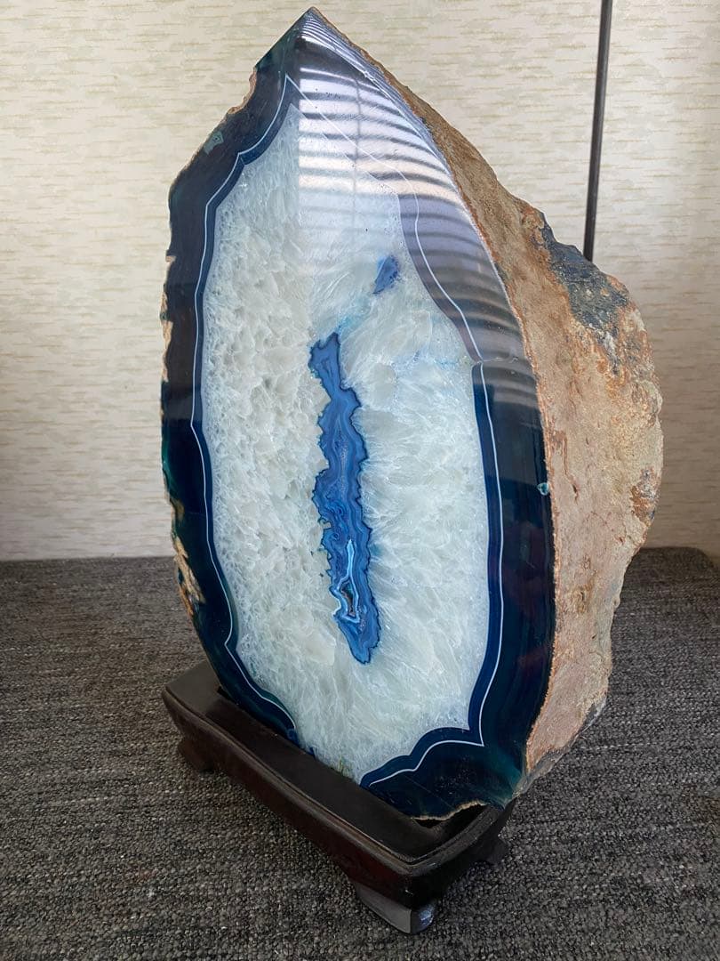 瑪瑙　パワーストーン　特大　天然石　台座付　ブルー　メノウ　水晶