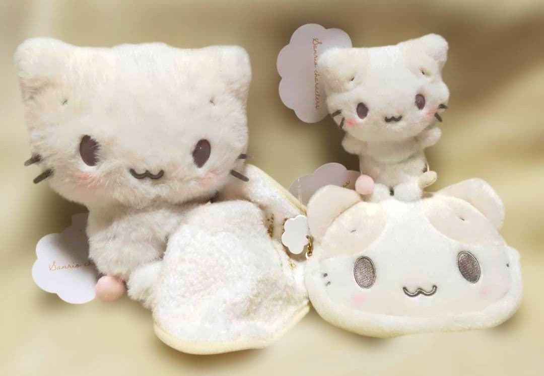 マシュマロみたいなふわふわにゃんこ　ぬいぐるみ　マスコットチャーム　ポーチ　３点