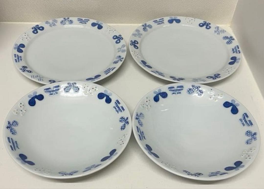 【値下げ】砥部焼　皐月窯　チョウ　7寸リム皿2枚　6寸浅鉢2枚　4枚セット