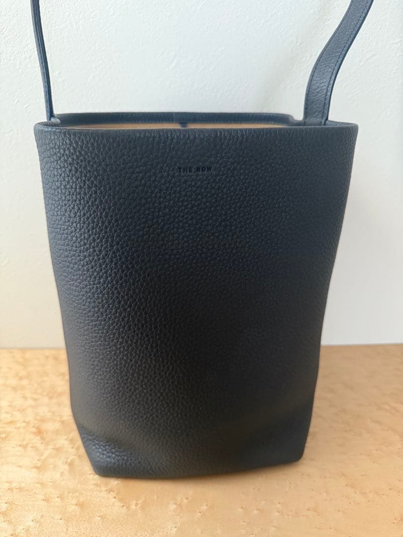入手困難　THE ROW N/Sパークトート　ミディアム　　MARINE