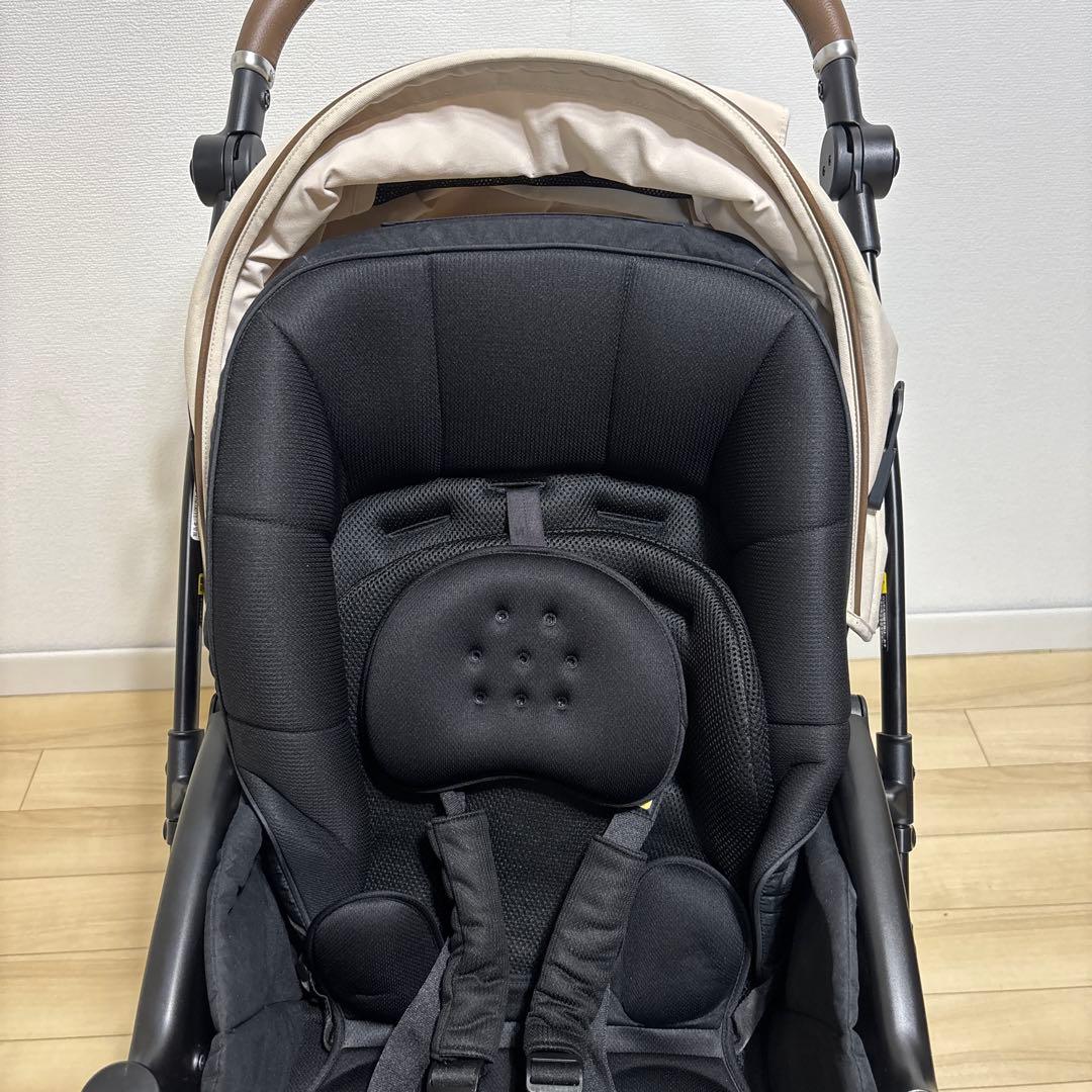 【極美品】2025年アップリカ　ラクーナクッションフリープラスAD