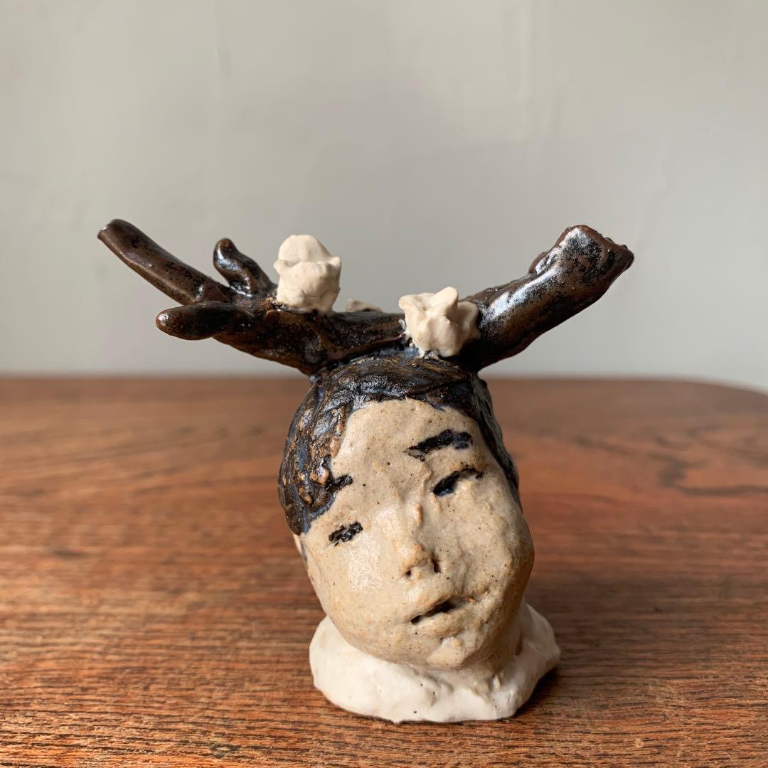 妻のつくった　次男の首像　木蓮