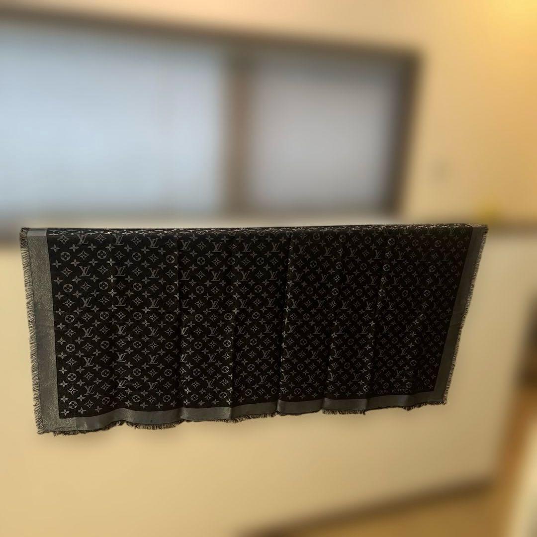 ルイヴィトン　ショール・モノグラム シャイン　黒シルバー　リバーシブル