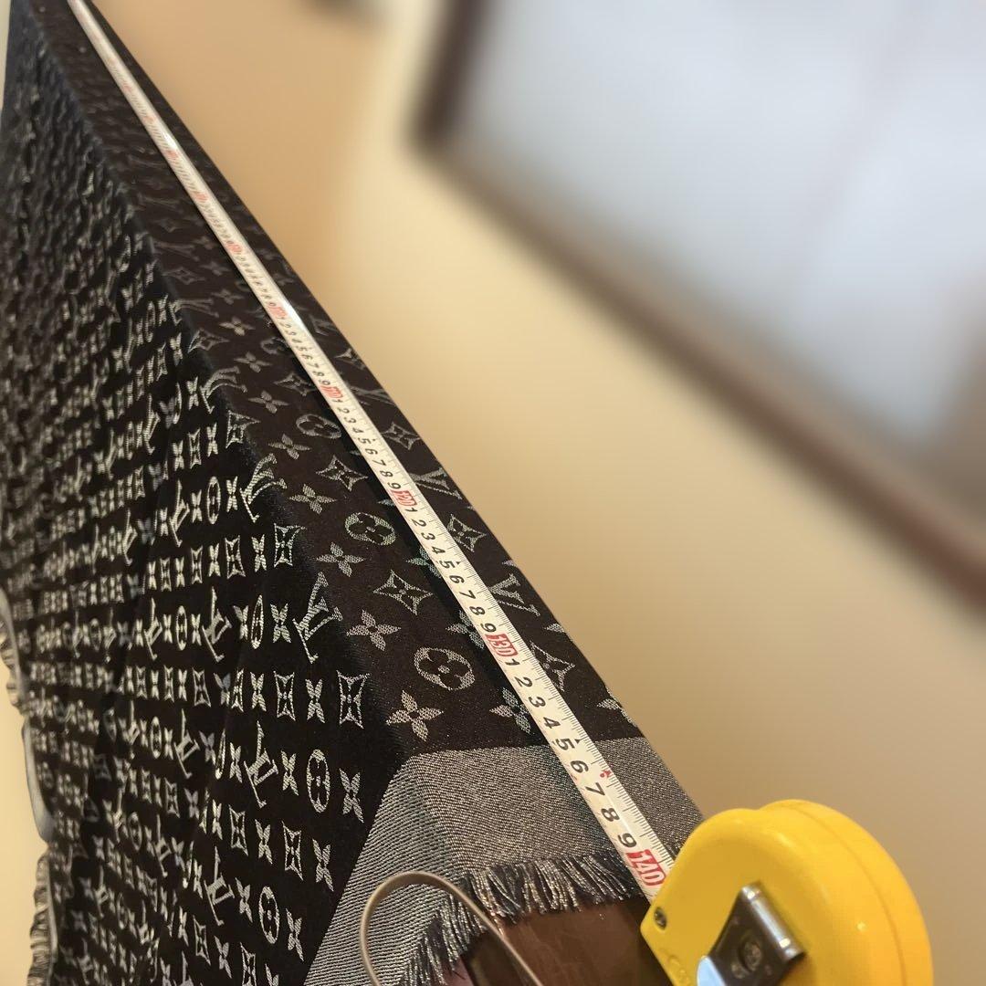 ルイヴィトン　ショール・モノグラム シャイン　黒シルバー　リバーシブル