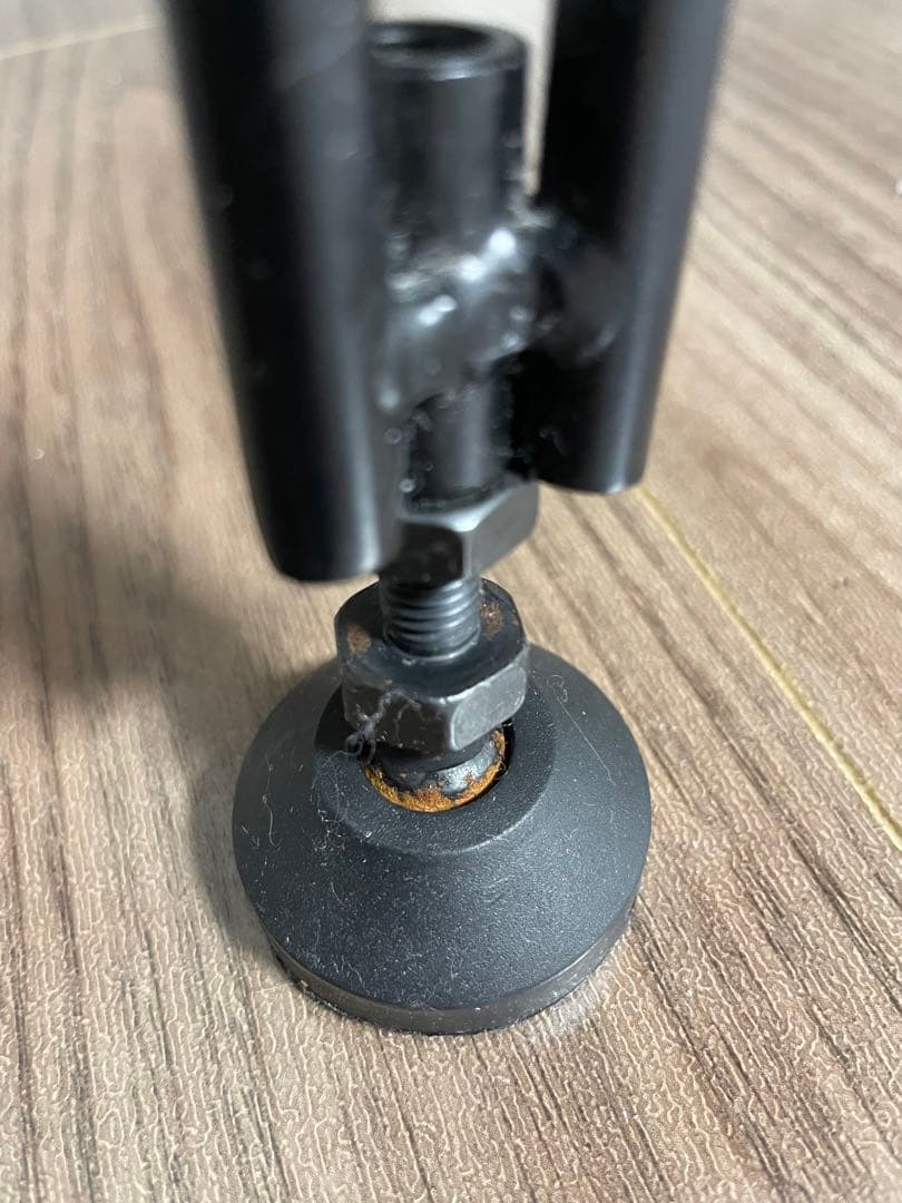 LOWYAダイニングテーブル【幅140cm】