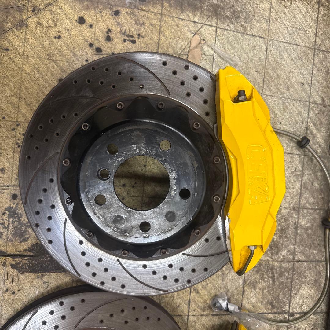  F10 F11 ブレーキキャリパー　キット　SEIKA