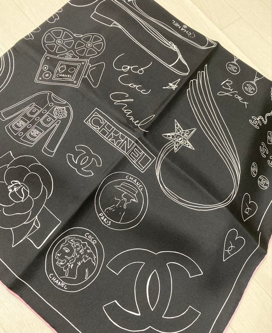 2日までの出品ですCHANEL シャネル　スカーフ