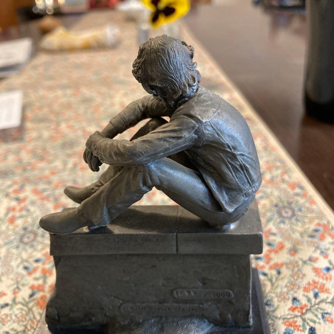 ジョンレノンの限定版ピューター彫刻