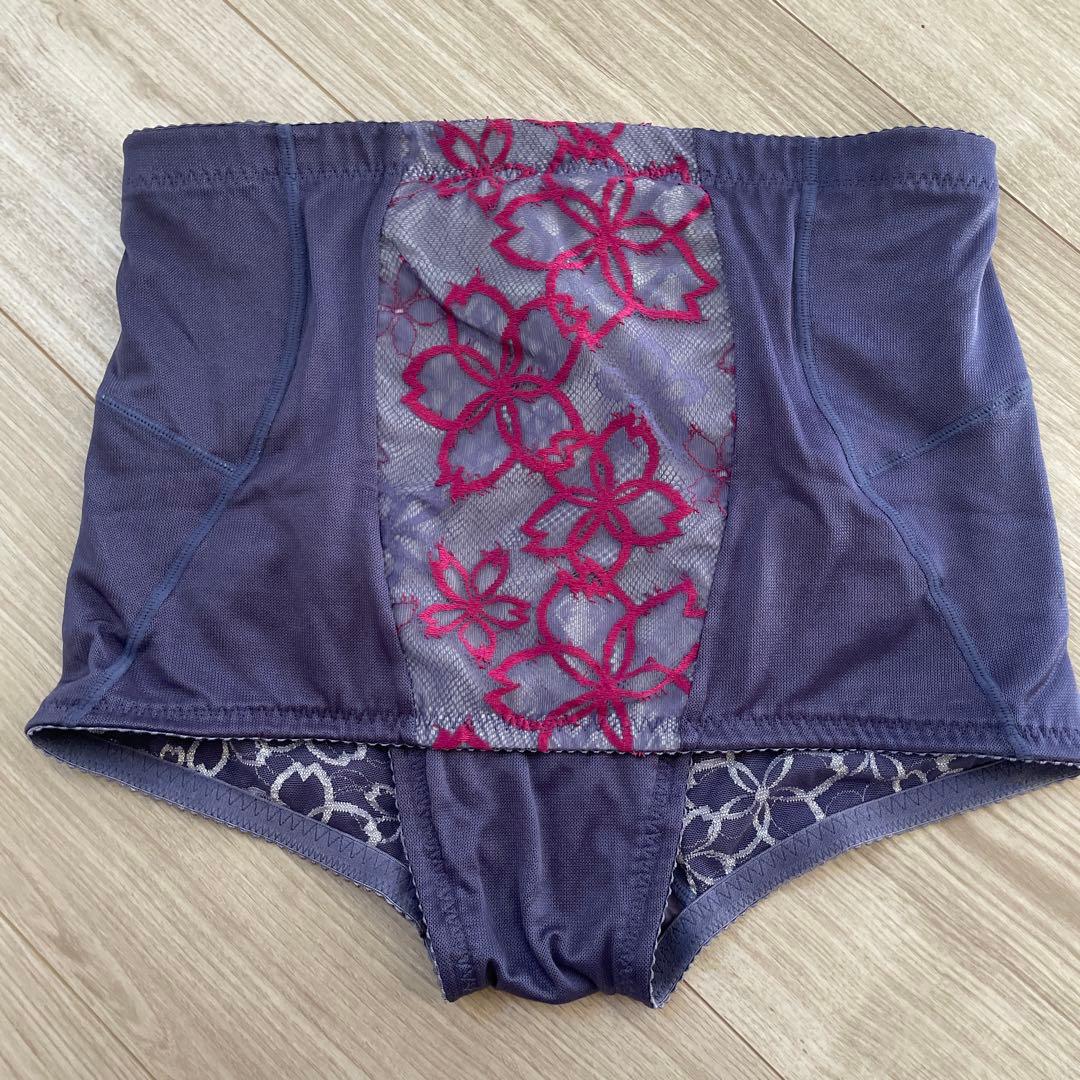 専用　MARUKO アヴァンセサクラシリーズ　ショートガードル ボディスーツ