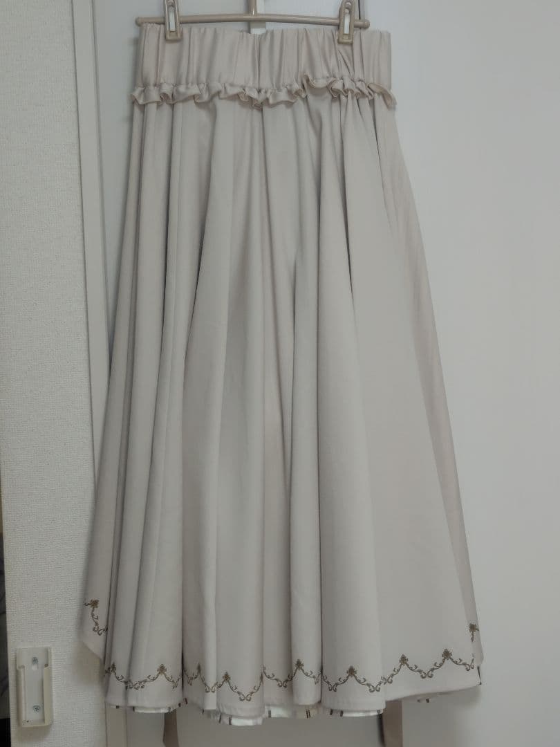 ヴァイオレット・エヴァーガーデン　アイコニックスカート