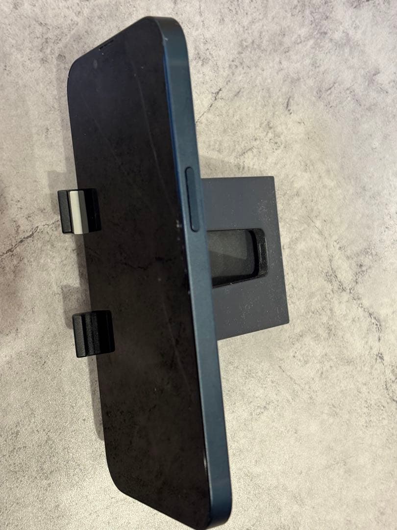 iPhone13本体　ミッドナイト　128GB