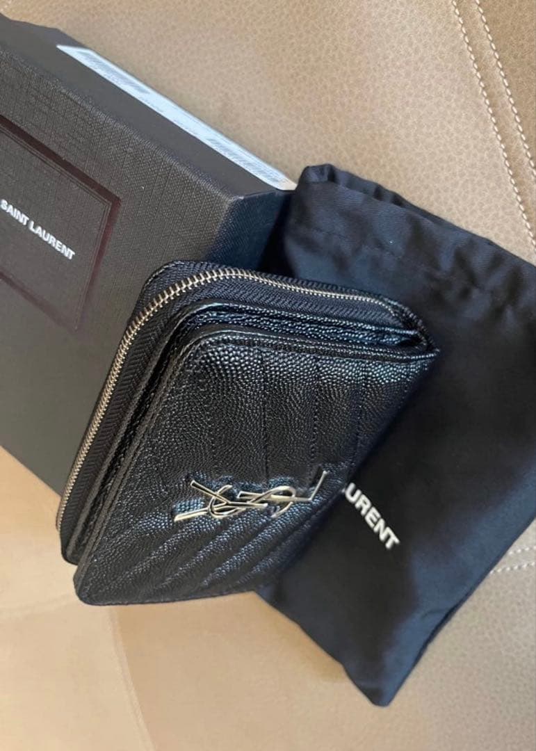 サンローラン二つ折り財布　ブラック新品同様◼️ Saint Laurent