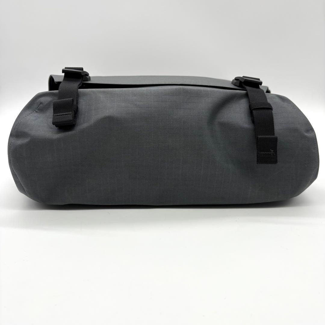 ARC'TERYX メッセンジャーバッグ GRANVILLE 10 グレー