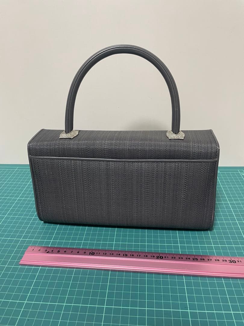 COMTESSE ホースヘア シルバーハンドバッグ