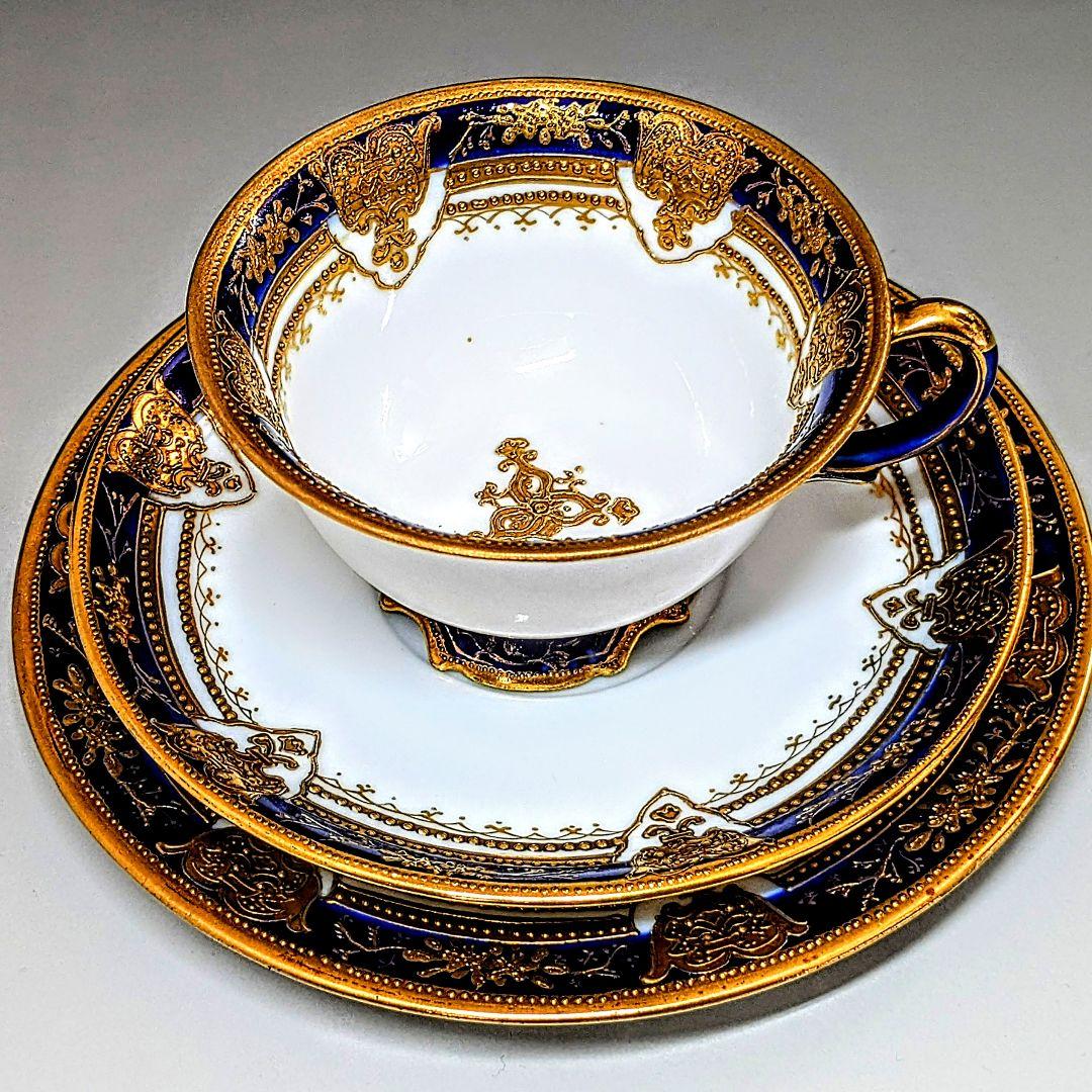 オールドノリタケ銘品!!　金盛上藍帯連鎖装飾紋　カップ＆ソーサー　トリオ