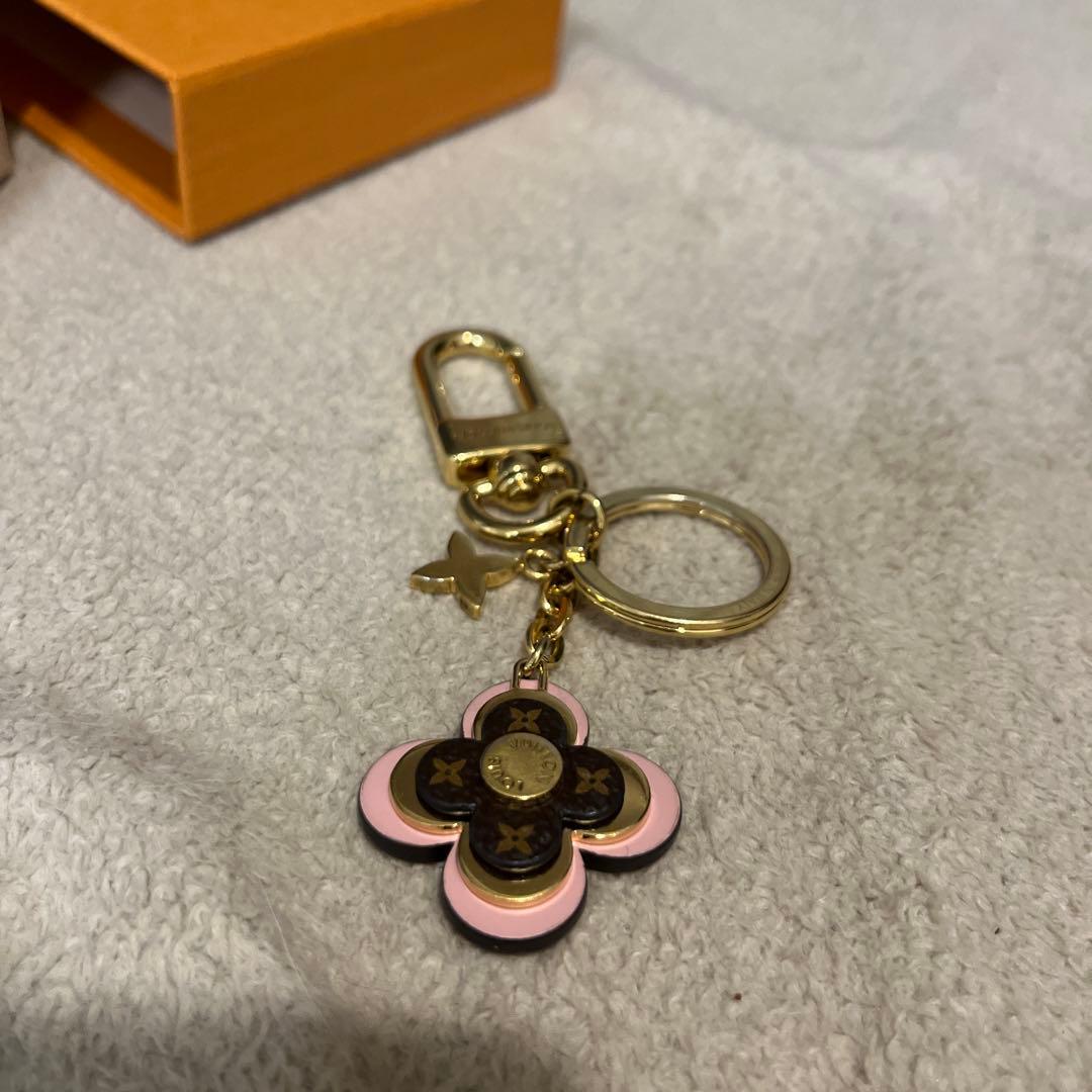 LOUIS VUITTON キーリング