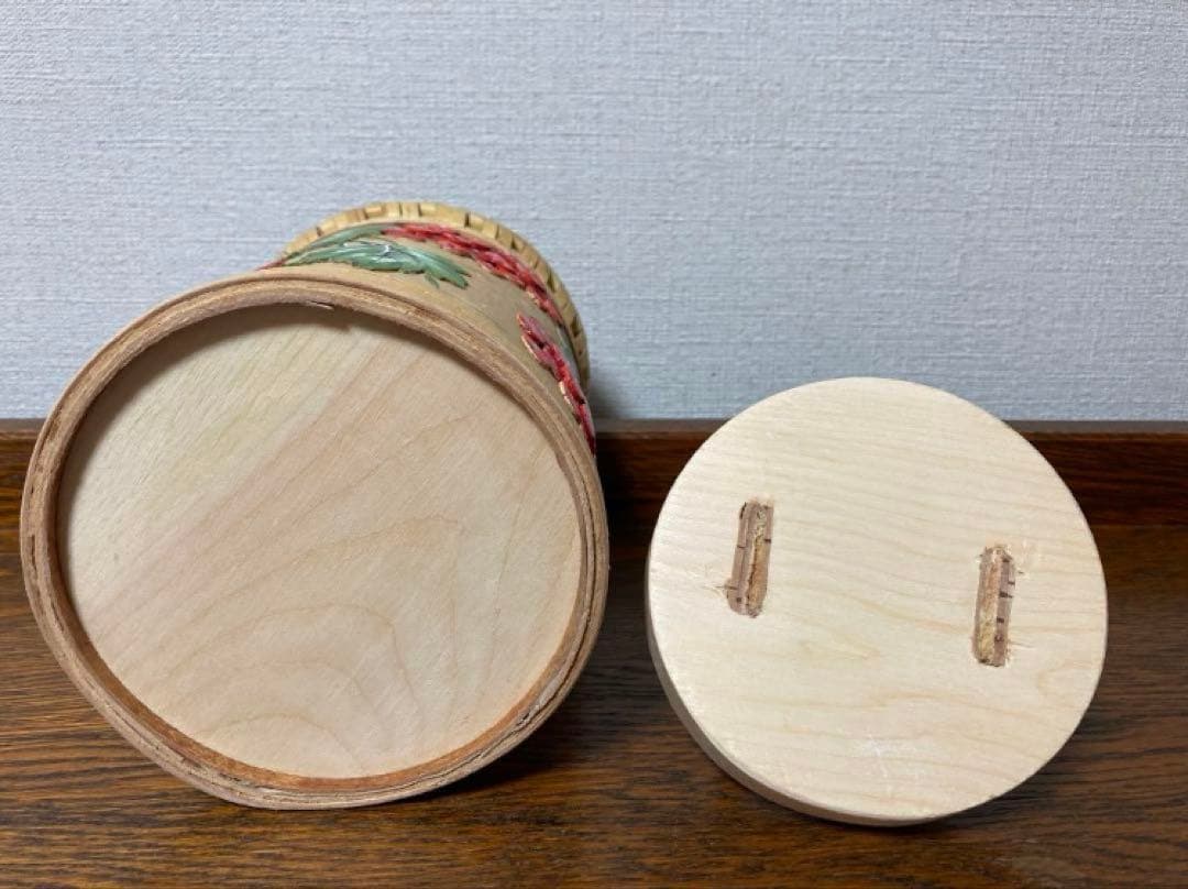 ロシア雑貨☆ベレスタ 白樺収納box ラウンド型 ガマズミ マトリョーシカ