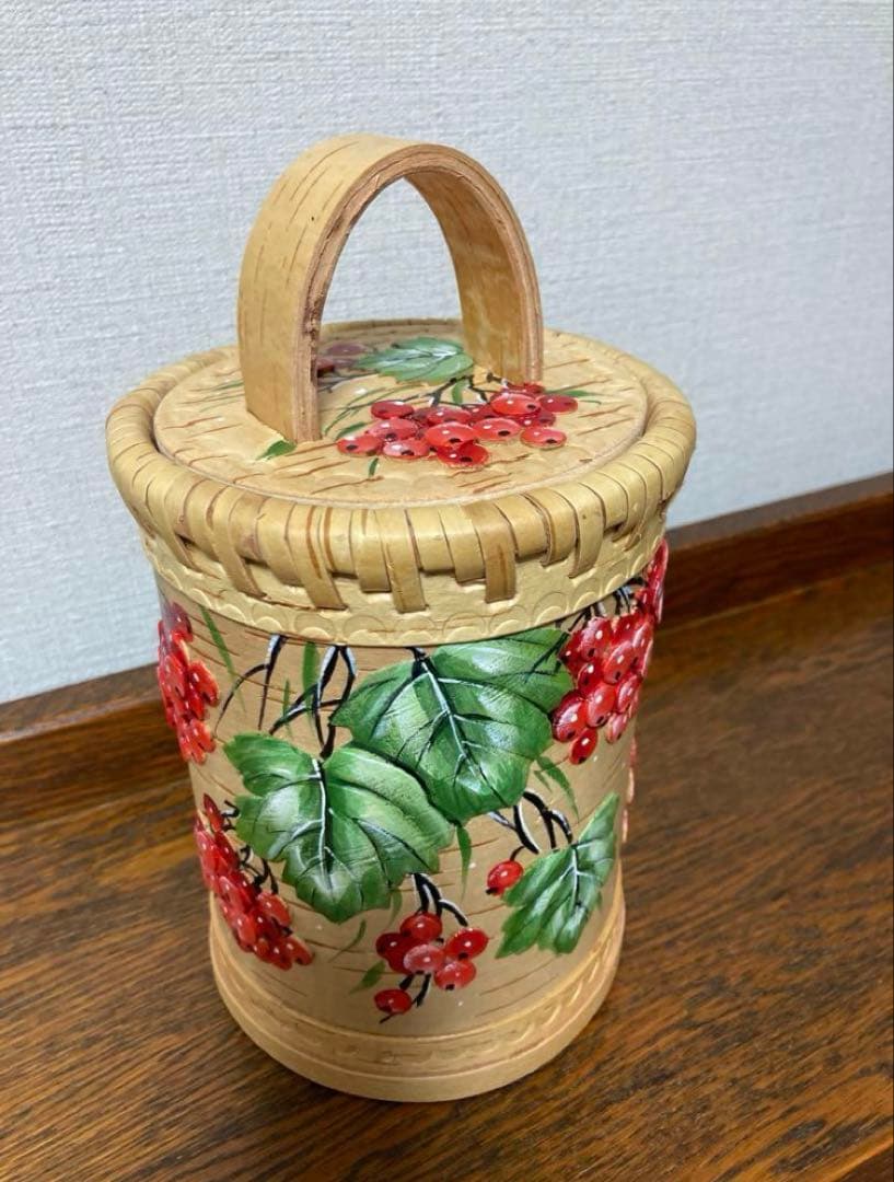 ロシア雑貨☆ベレスタ 白樺収納box ラウンド型 ガマズミ マトリョーシカ