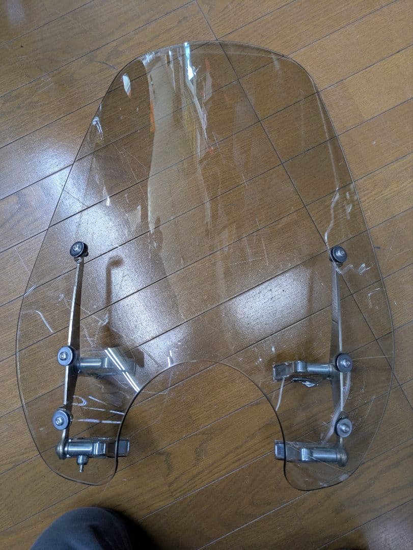 ハーレー純正　ウインドシールド　’０６以降FXDWG用　57301-06　鍵付き