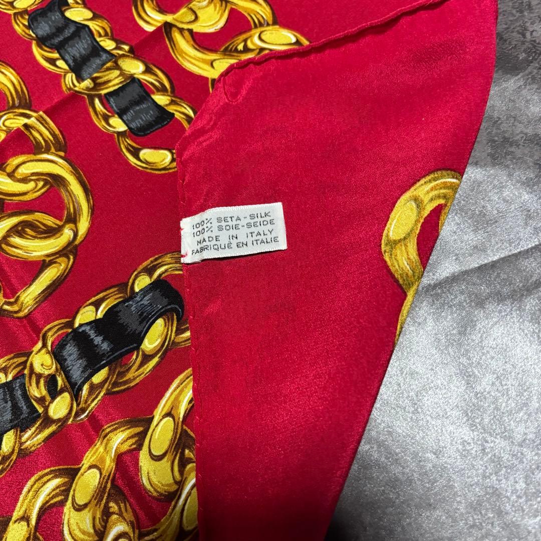 CHANELシャネル ロゴココマーク チェーン 柄シルク 100% スカーフ