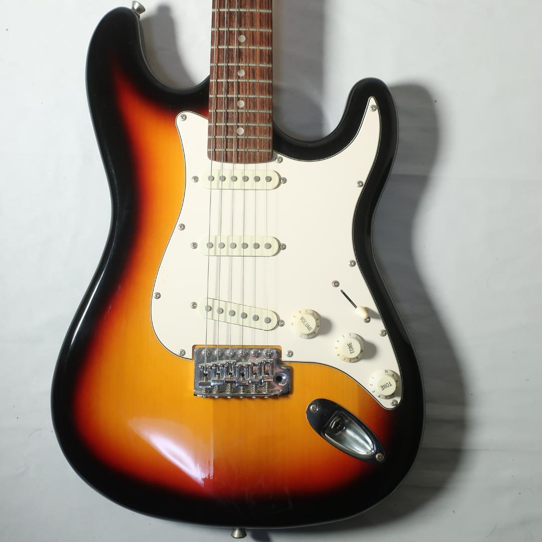 Legend ストラトキャスタータイプ エレキギター 3トーンブラウン