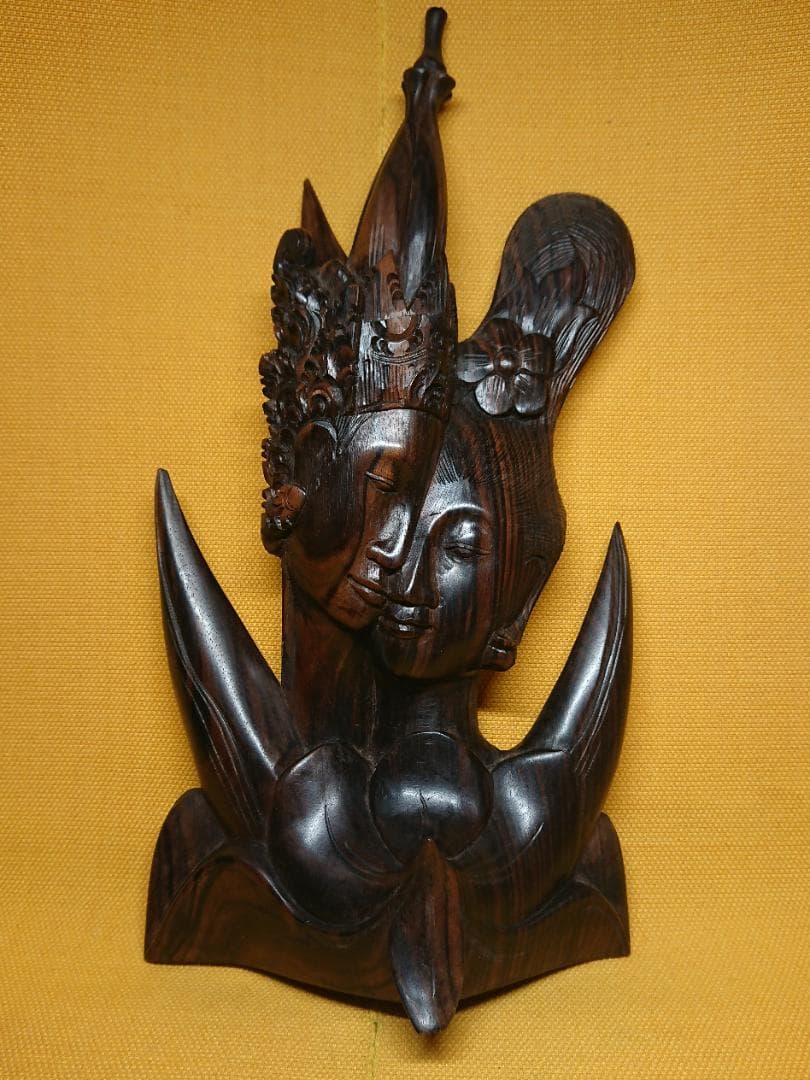 人形　木彫　彫像　オブジェ　置物　インテリア　工芸品　美術品　A1402