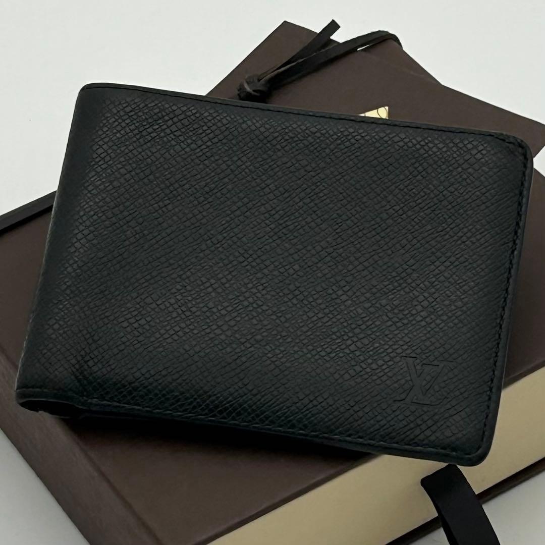 ルイ ヴィトン タイガ ポルトビエ6 カルト クレディ 二つ折り財布 札入れ