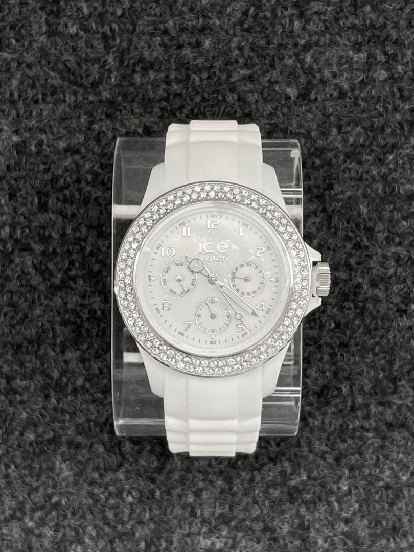 ICE Watch with スワロフスキー