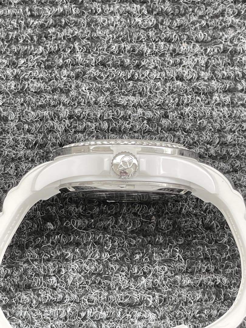 ICE Watch with スワロフスキー