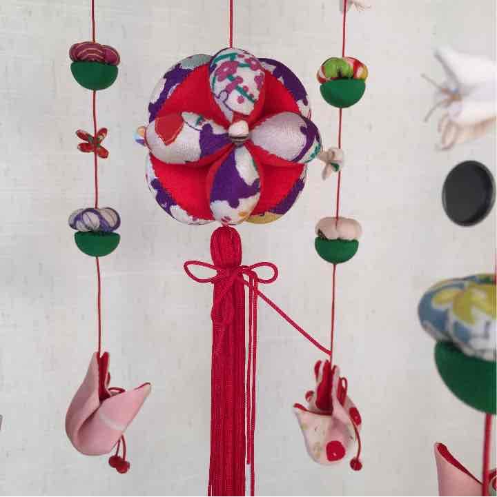 つるし雛 緑多め