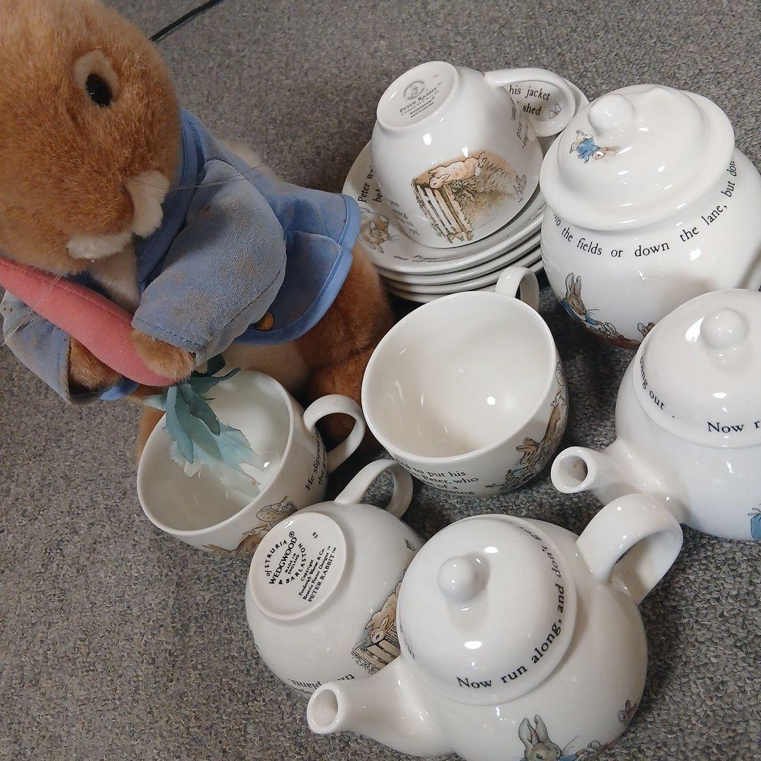 ピーターラビット ティーセット　旧刻印　　　ぬいぐるみ