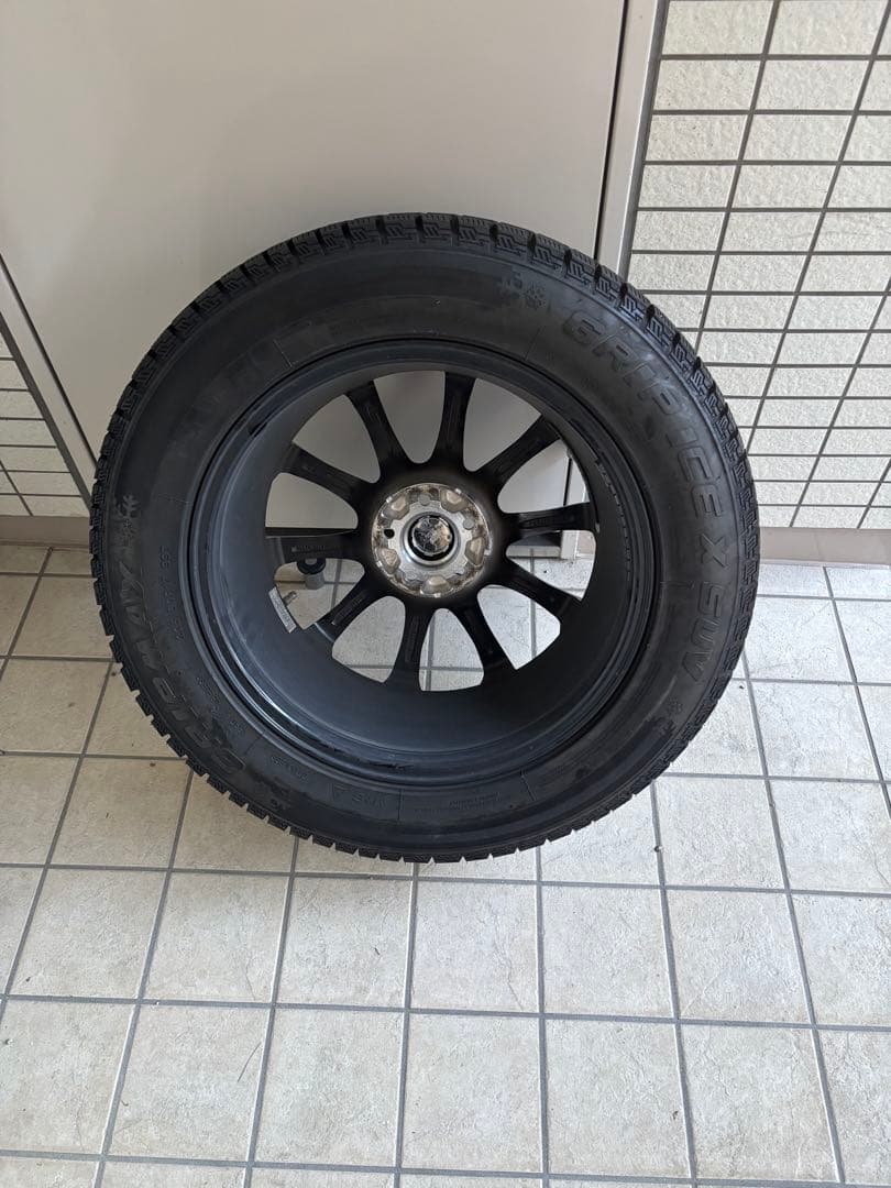 GRIPMAX 17インチスタッドレスタイヤ