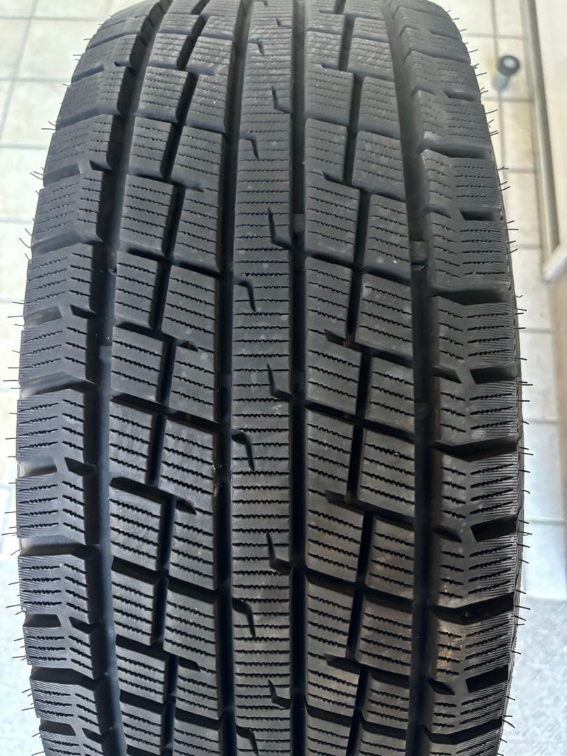 GRIPMAX 17インチスタッドレスタイヤ