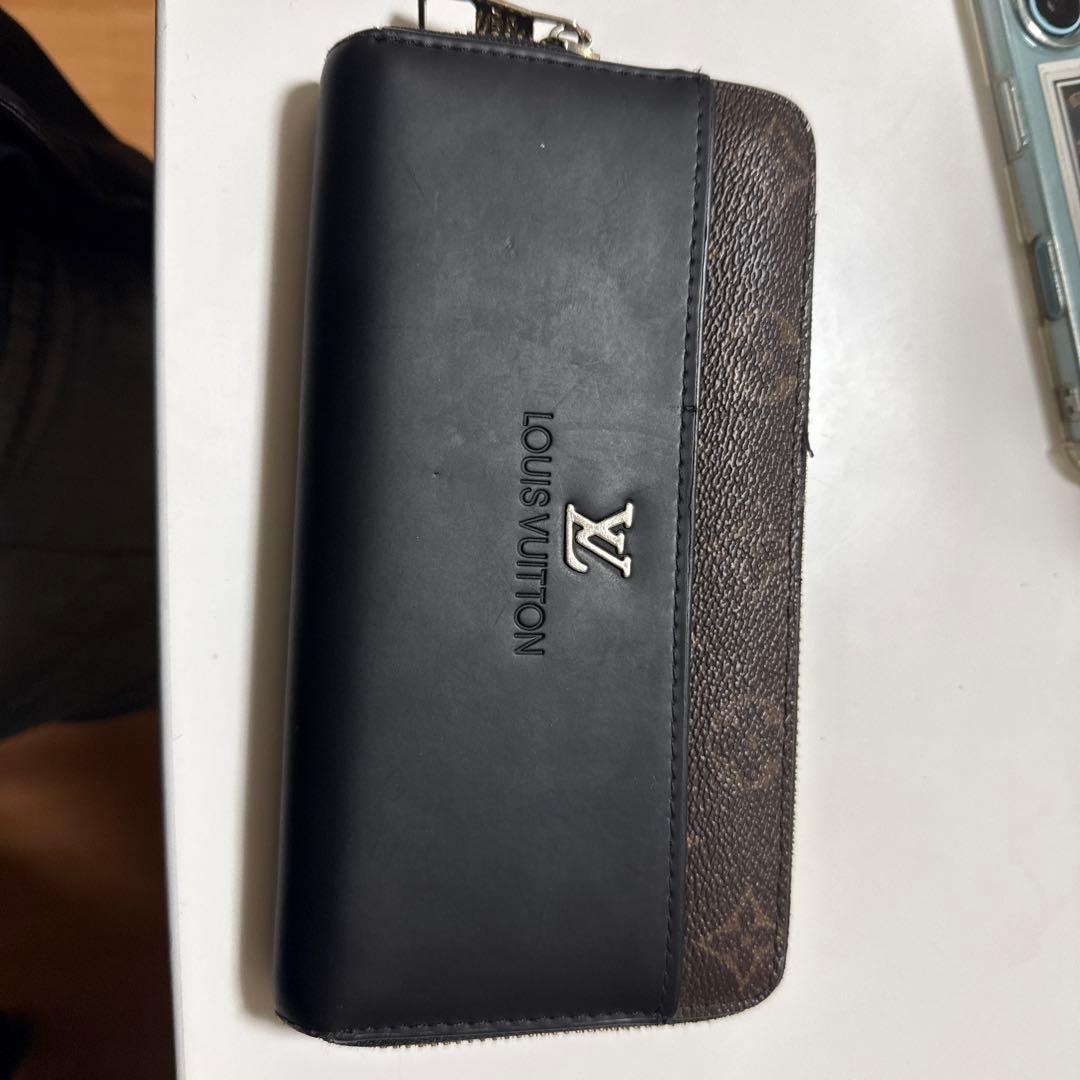 A*4様 Louis Vuitton 長財布 黒