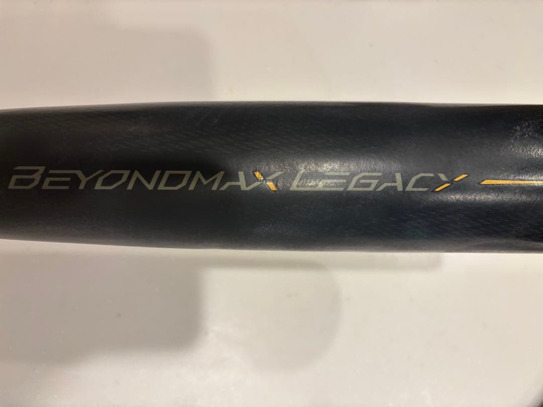 BEYOND MAX LEGACY 軟式バット（83cm、710g）