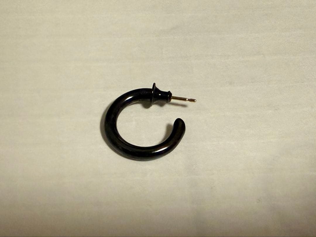 キャリアリング CAREERING 501 PLACEBO ピアス ブラック 黒