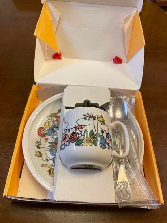 期間限定値下げ　激レア　廃盤品　アラビア　ムーミンチルドレンセット　箱付き