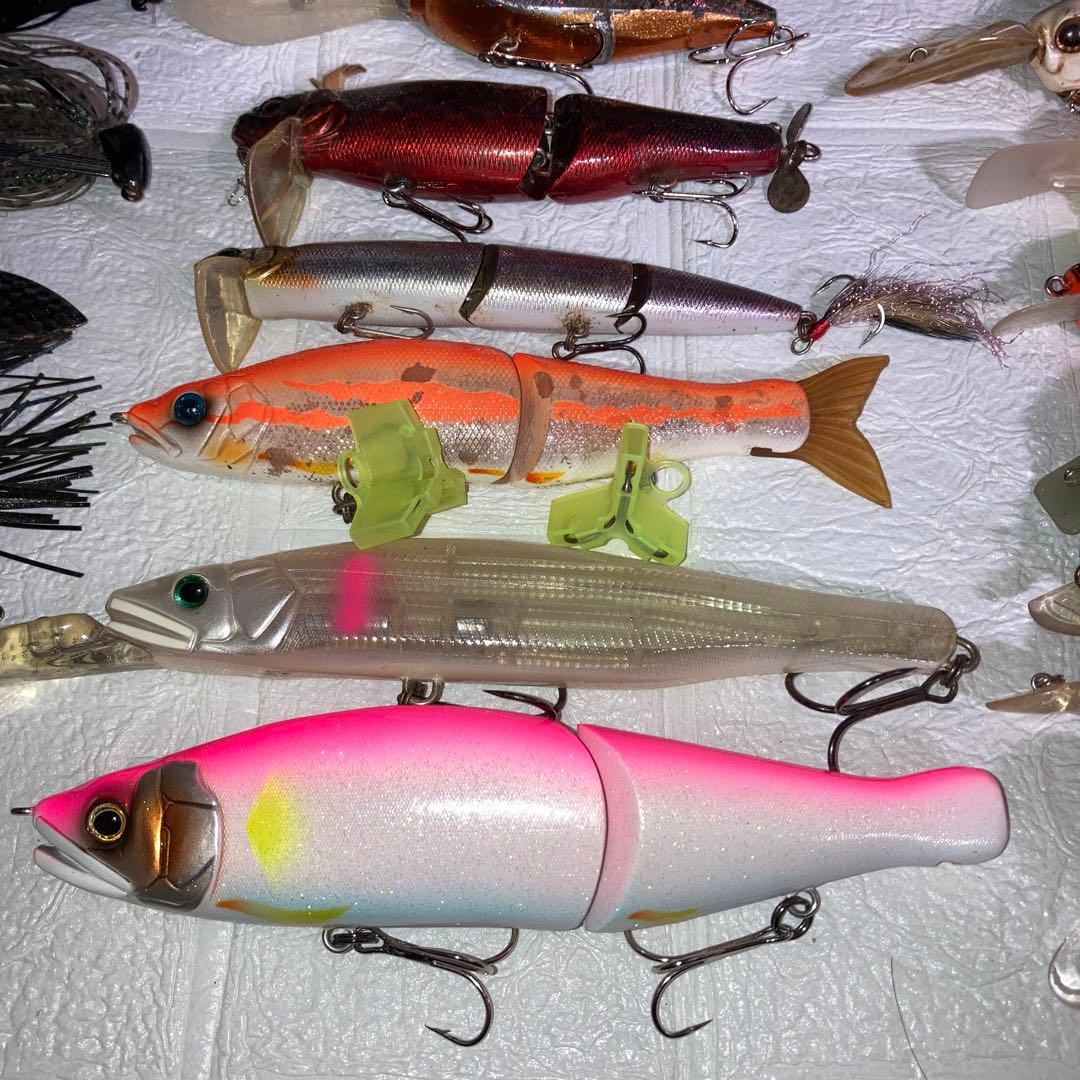 バス　ルアー　セット　ワーム　まとめ売り　タックルケース付き　新品あり