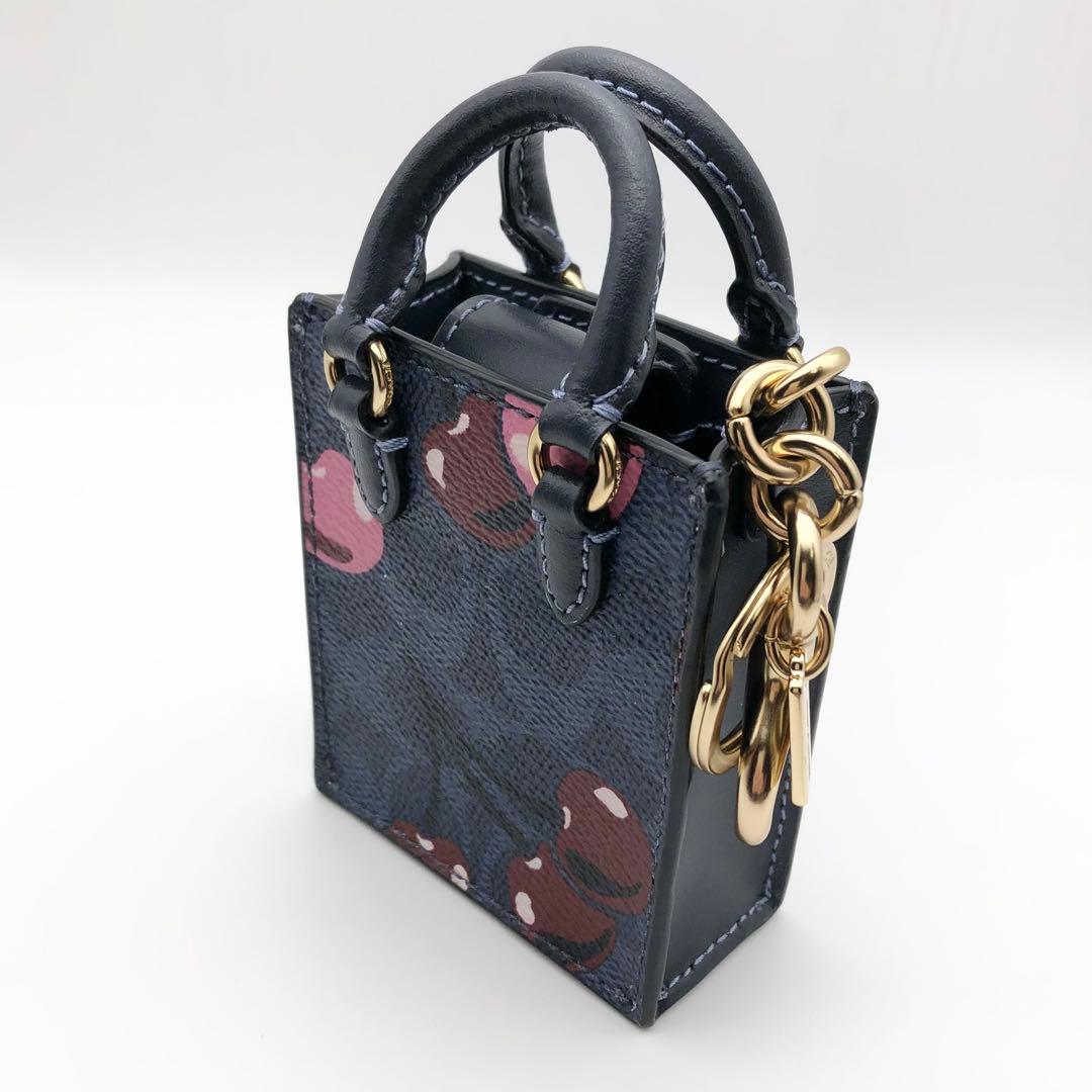 COACH ★大人気★ ミニトート バッグチャーム チェリー デニム 新品