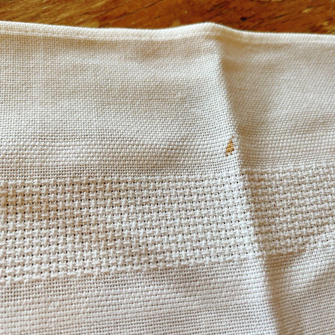 可愛い動物柄のテーブルクロス