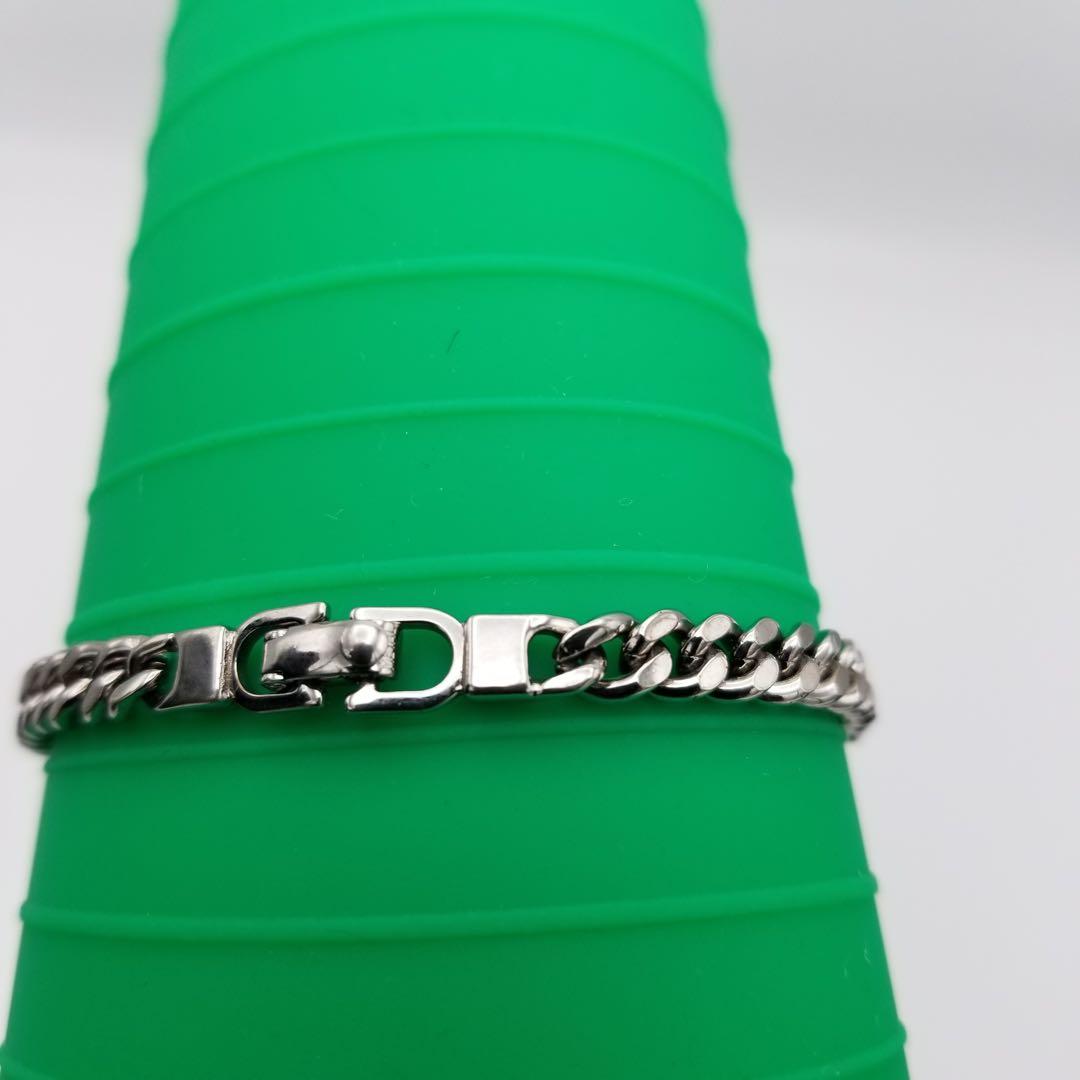 Christian Dior シルバー チェーンブレスレット ロゴ入り