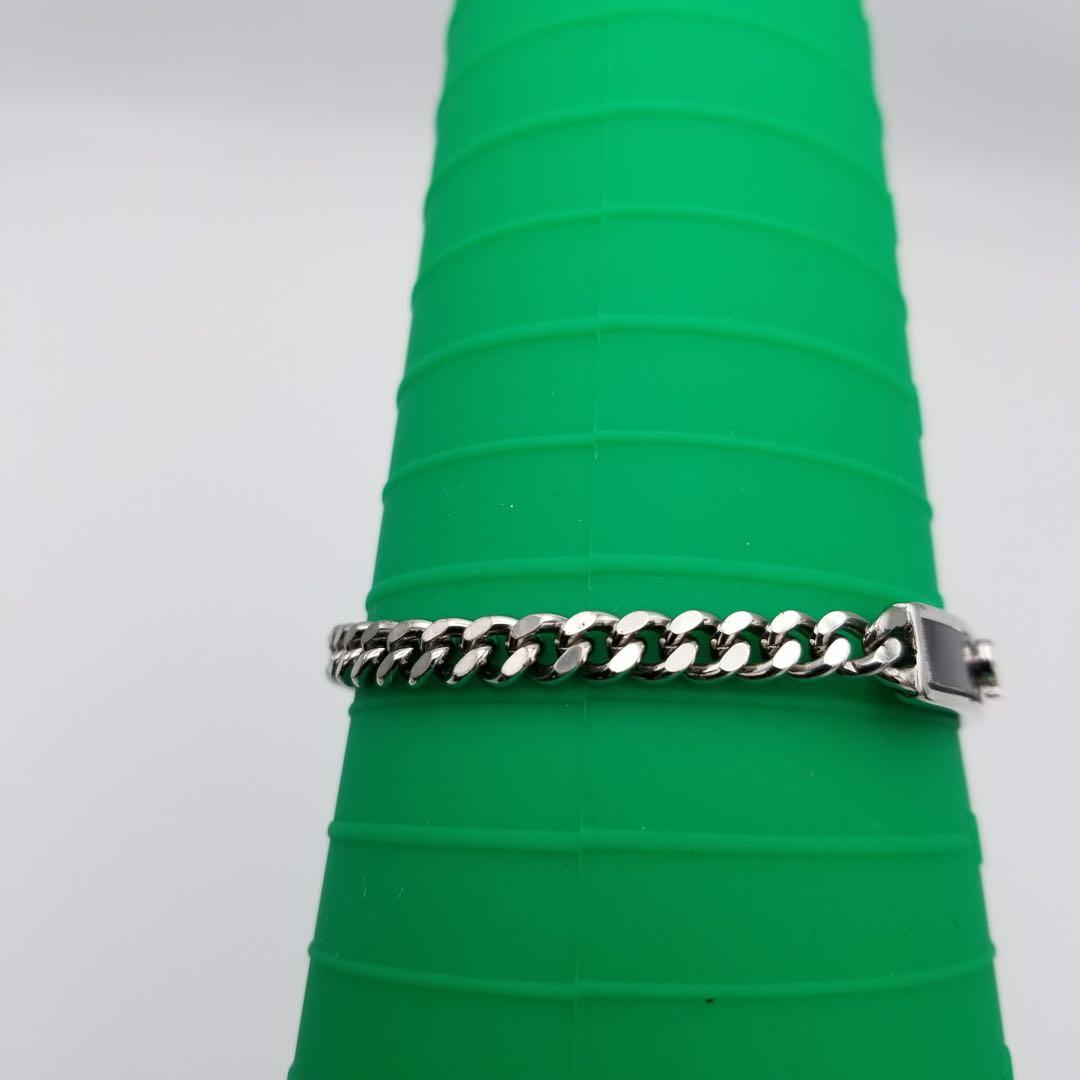 Christian Dior シルバー チェーンブレスレット ロゴ入り