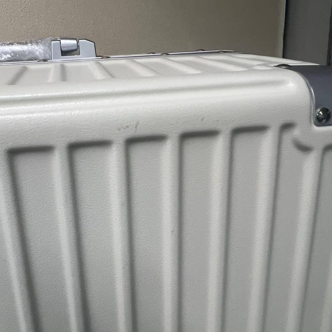 16 AnyZipキャリーケース　Lサイズ　90L