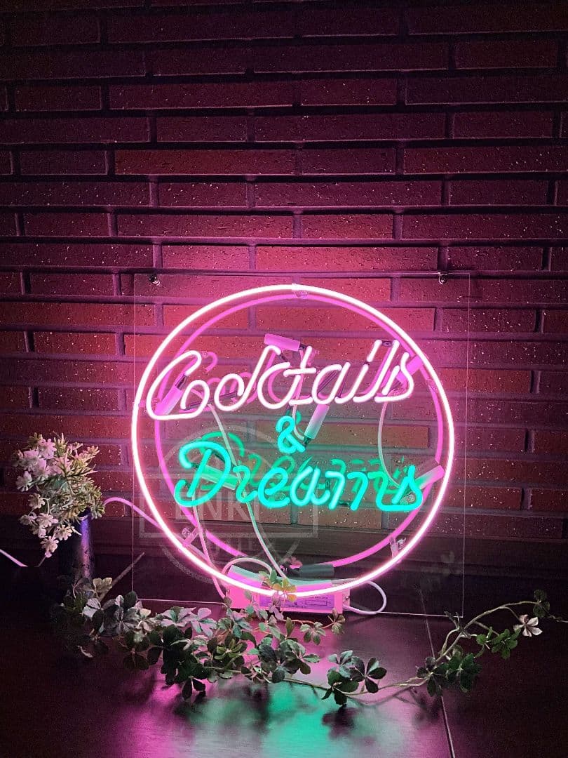 Cocktails & Dreams ネオンライト